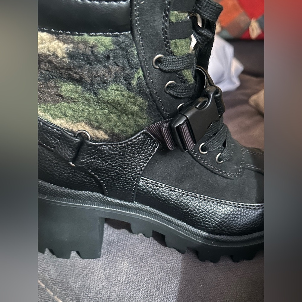 Madden Girl Black/Camo Doreen Combat Boot Shoe Size 5 NWOT - Picture 9 of 9